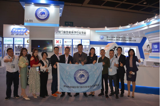 南海三大鋁行業(yè)協(xié)會首次組團(tuán)赴港參展 南海區(qū)鋁門窗五金裝飾行業(yè)協(xié)會參展總結(jié)